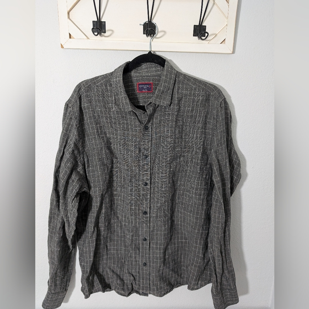 UNTUCKit Men's Chauvin 100% linen button down shirt